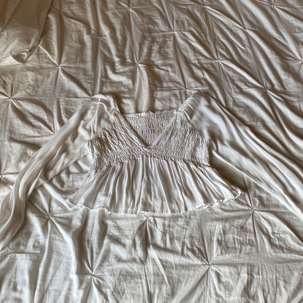 White long sleeve blouse